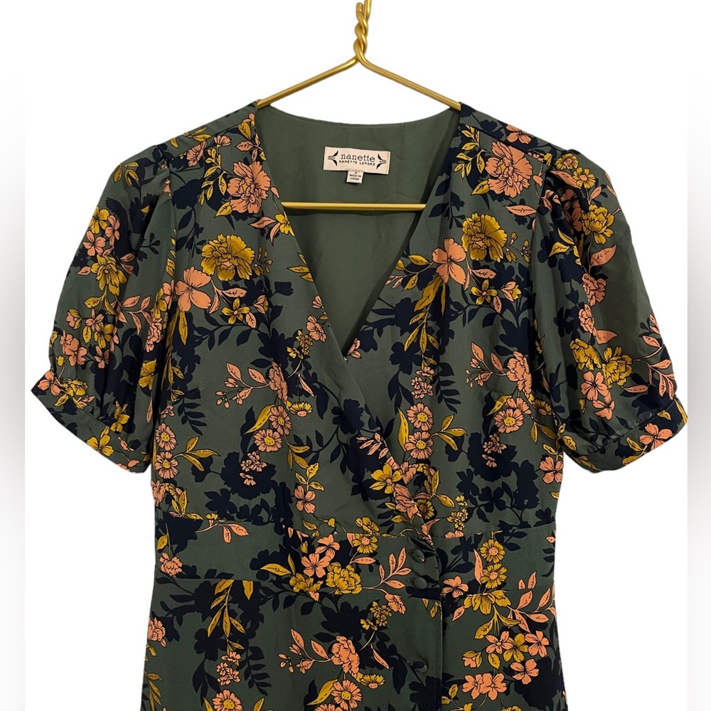 Nanette Lepore dress Size 2 floral pattern and ruffle bottom - Picture 8 of 8